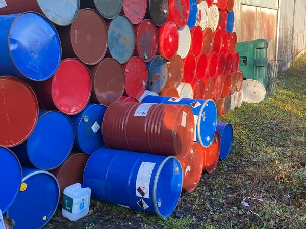 Steel barrels 55 gallon drums