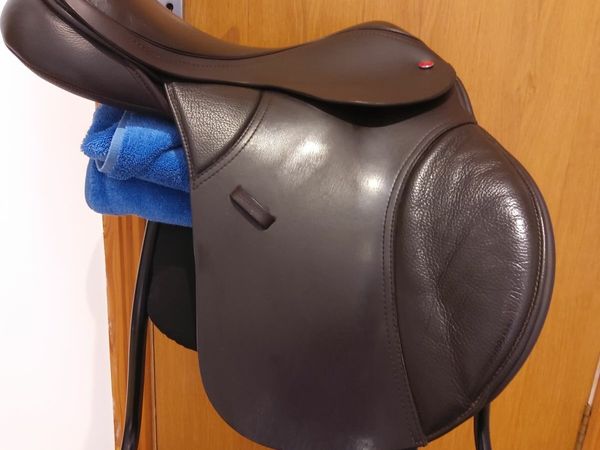 Thorowgood saddle