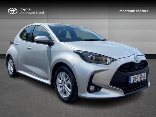 Toyota Yaris Hatchback, Petrol, 2021, Silver