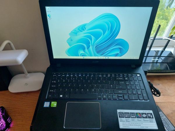 Laptop Acer Aspire E15-575G-534D