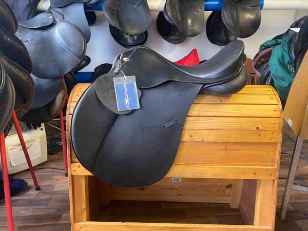 New black Leather general purpose saddle