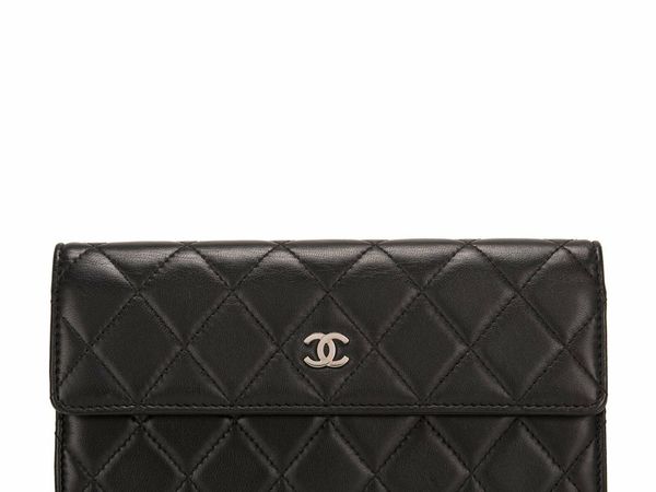 Chanel Black Quilted Lambskin Leather Flap Purse