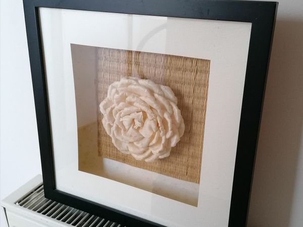 3D Box Frame with Stand out Flower