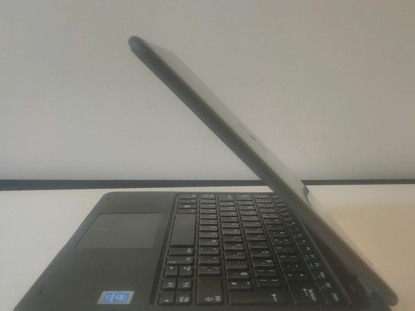 Dell Latitude 3190 2-in-1 Laptop | Touch screen