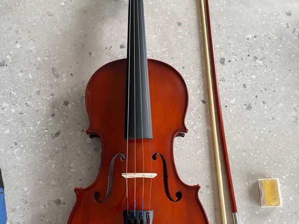Leonardo full size violin