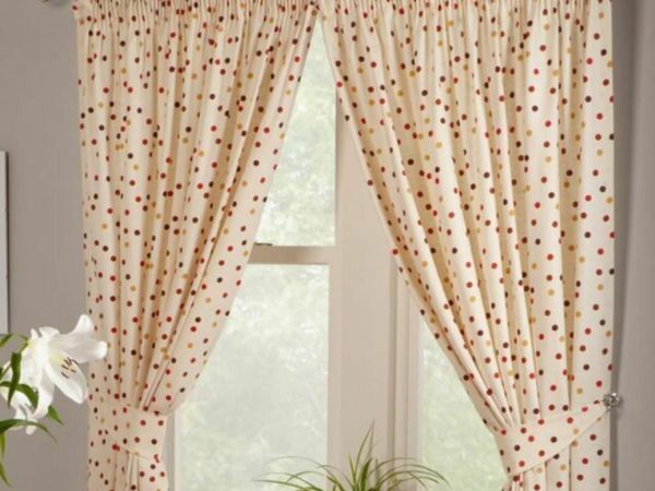 Cotton spotted kitchen curtains