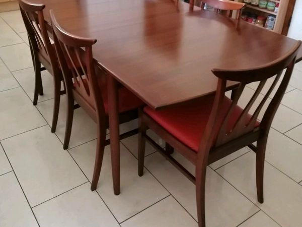 G plan mid century  dining table and 6 chairs