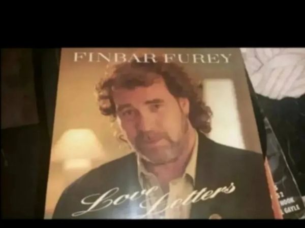 Vinyl Finbar Furey