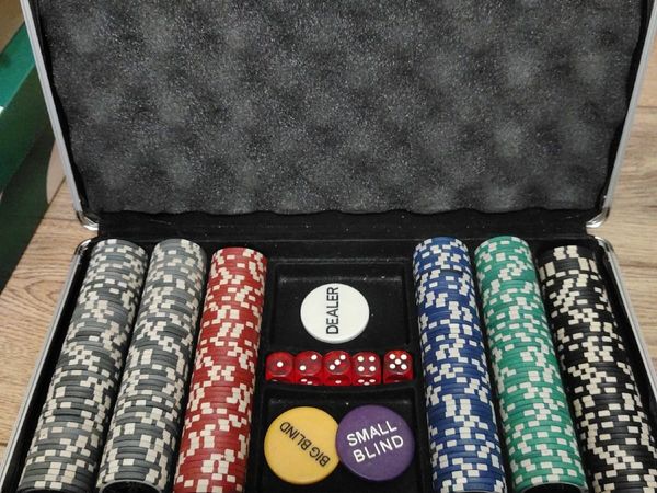 Portable Casino Poker Set