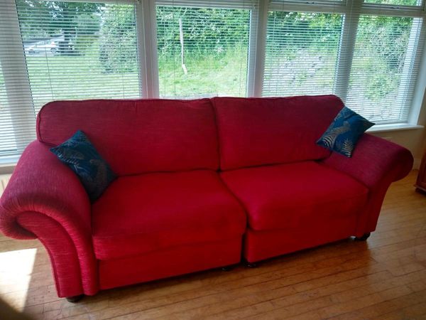 Settee / Couch