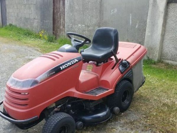 Honda ride on lawnmower