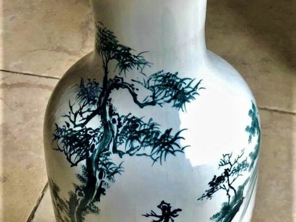Large Ceramic Oriental Style Vase