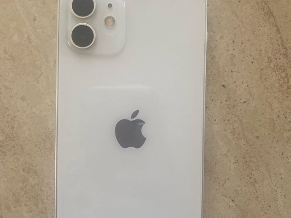 iPhone 12 - white