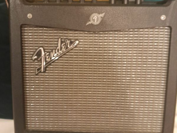 Fender Mustang guitar amplifier / amp