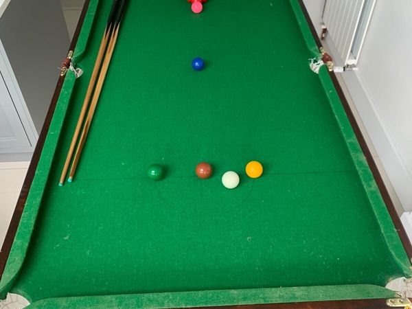 Snooker Table 6ftx3ft with folding legs