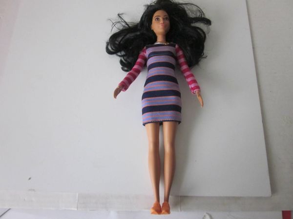 Barbie Fashionistas  Doll Long Black Hair 2019
