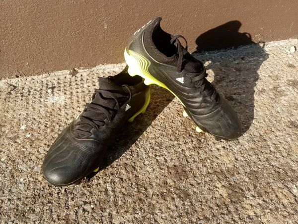 boys football boots size 13