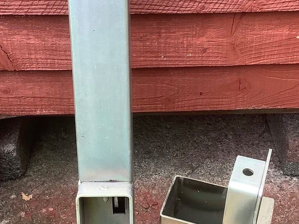 Solid Steel Security Post