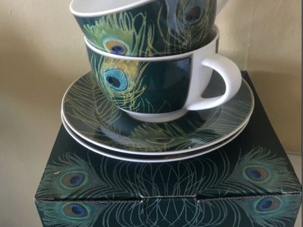 NEW-Aynsley Cappuccino Cups & Saucers Set