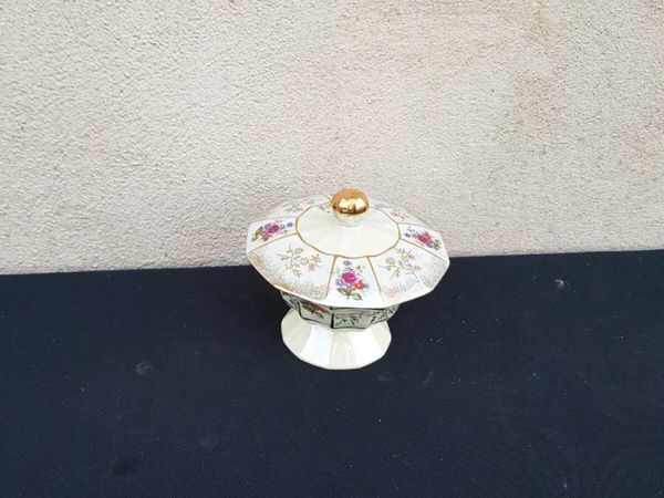 By post only yellow china sugar bowl