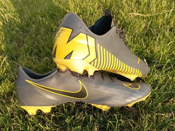 Nike vapor XII pro football boots