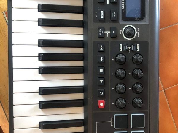 Novation MIDI Keyboard