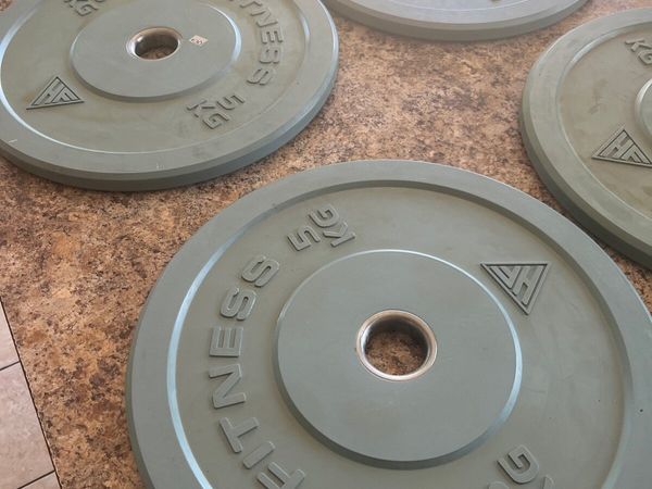 BUMPER 5KG OLYMPIC WEIGHTS.SELL 80, COST 160!