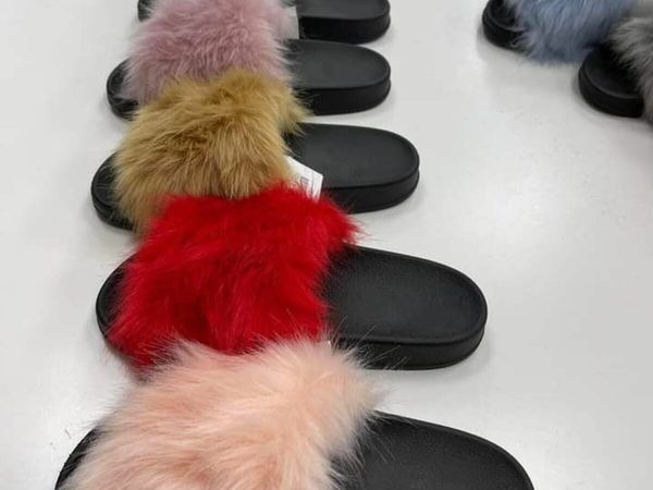 Fluffy fur slippers sizes 37-41 size 4-8