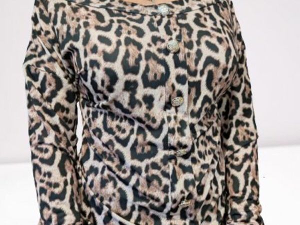 Animal-patterned blouses