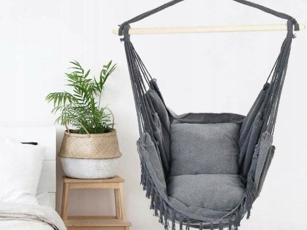 BRAND NEW SWING CHAIR WITH CUSHIONS