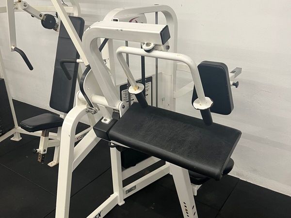 Cybex vr2 tricep extension