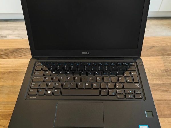 SUPER DELL Latitude E5280 Ultrabook Laptop  - 16GB