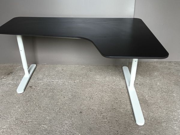 Delivery - Desk - Height Adjustable