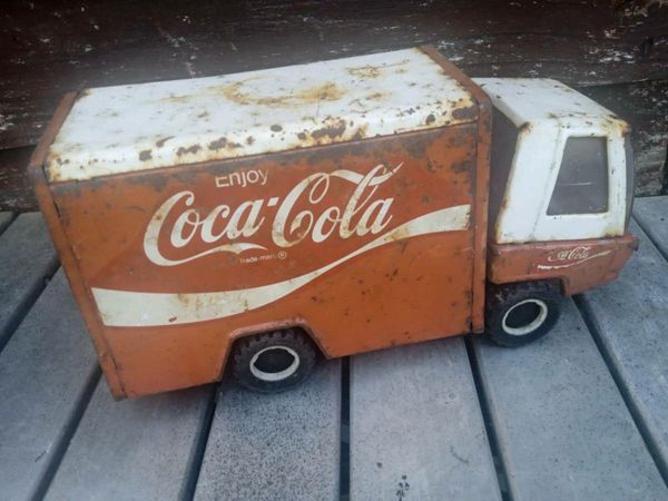 Coca cola tin plate 1970s truck