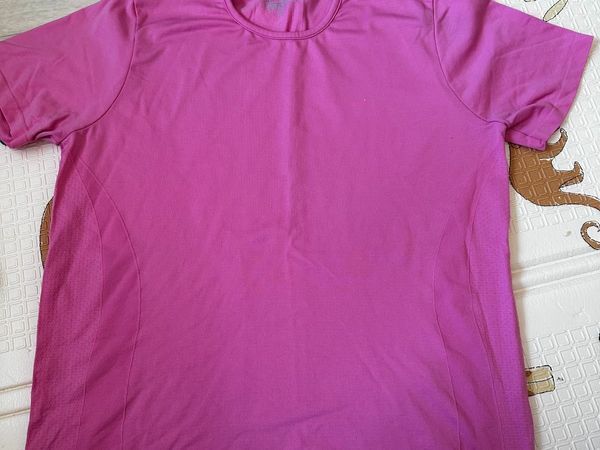 Pink sport t-shirt