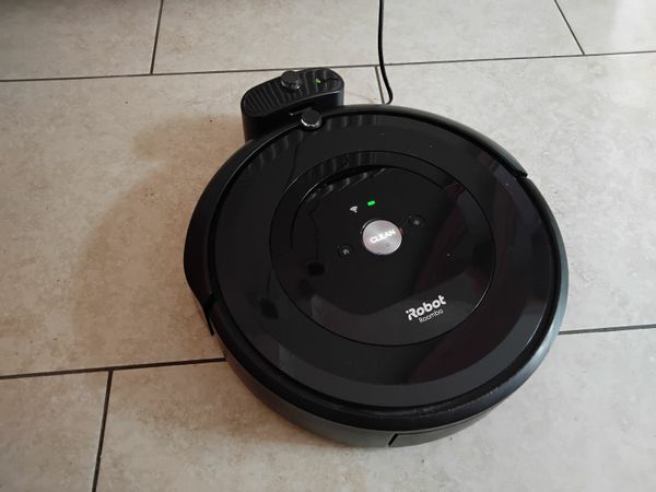 Roomba Robot vacuum