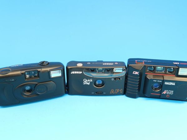 Free postage 3 Point and shoot film cameras