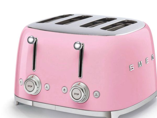 Smeg 4 slice toaster - NEW
