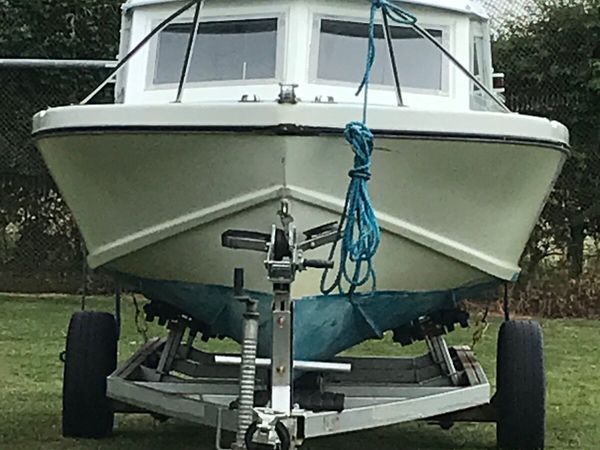 19 foot fast fisher and trailer for sale