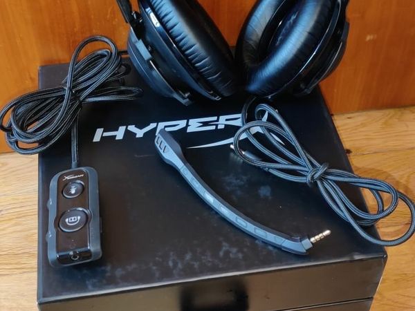 Hyperx revolver headphones