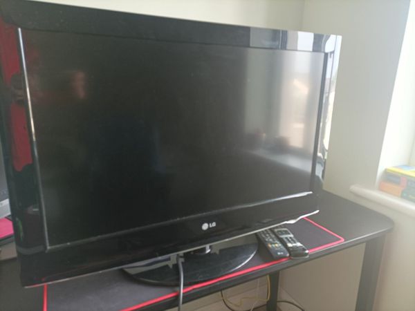32 inch HDMI LG TV (not smart TV)