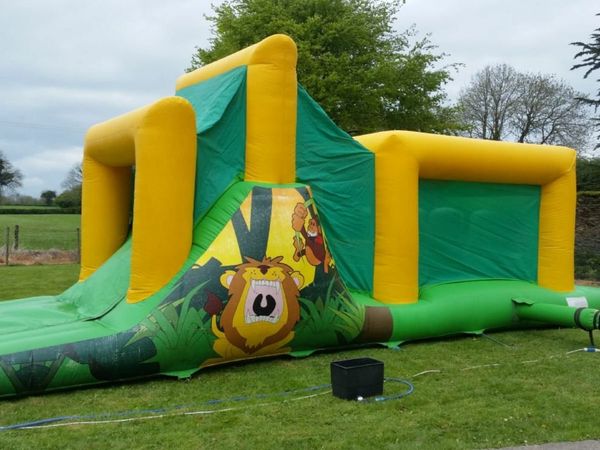 35ft  Obstacle course