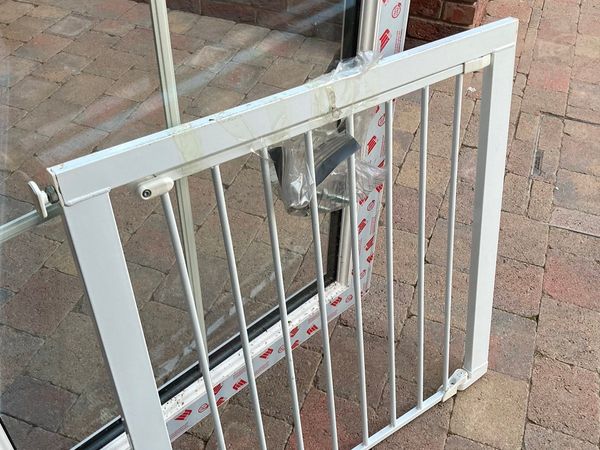 Free - Baby gate good for doorway or wall