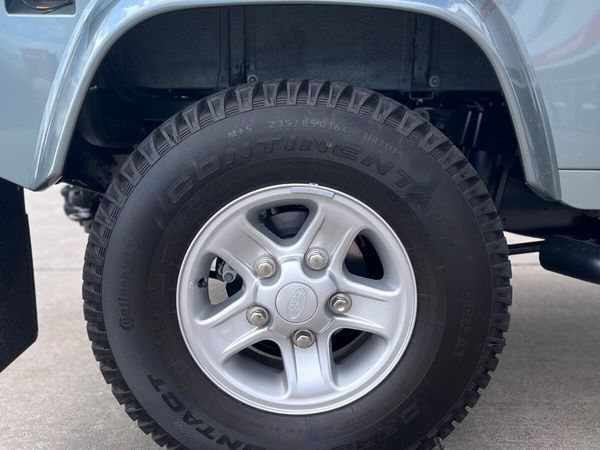 Land Rover Wheels & Tyres