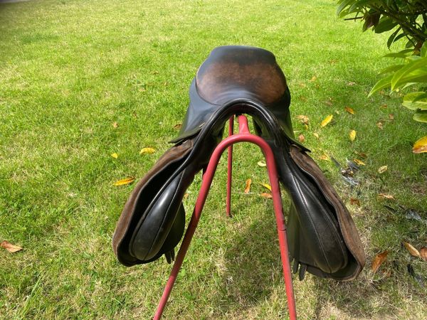 Leather Albion Jumping Saddle
