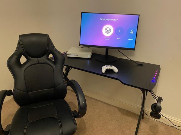 Office /Gaming Desk and chair