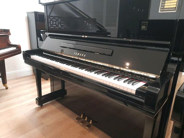 Yamahas U1 Piano
