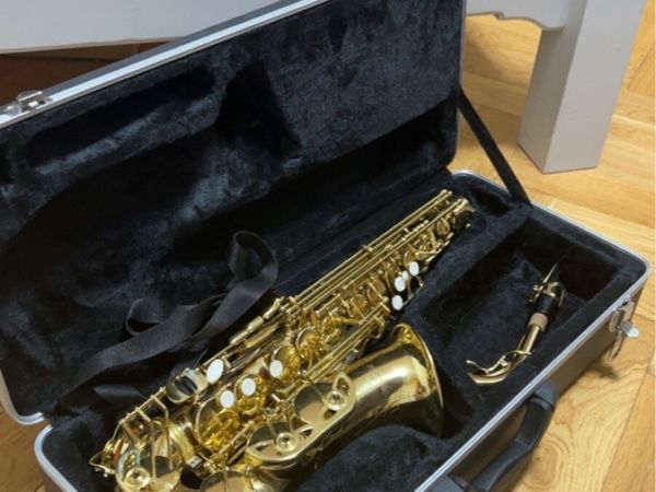 Alto Saxophone Gold