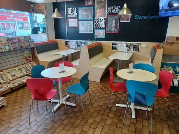 Booth seating / restaurant furniture tables chairs