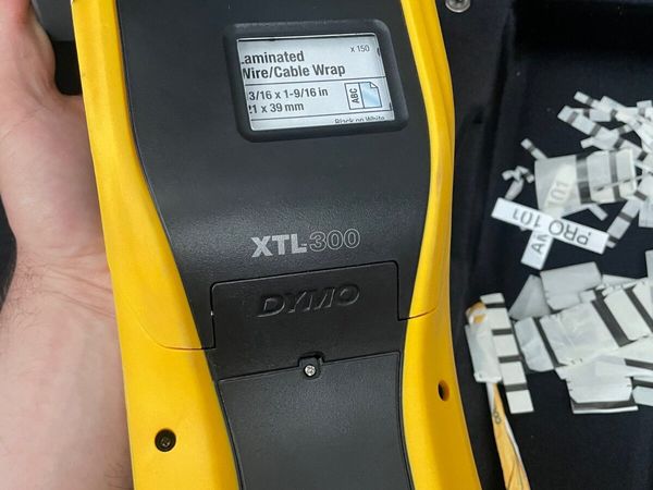 DYMO XTL 300 Label Maker Kit